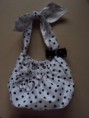 /album/bolsas/bolsa-branca-com-poa-preto-jpg/